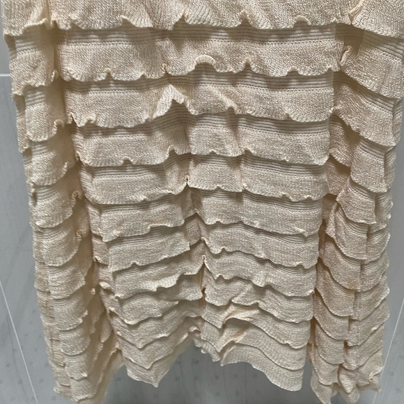 Nanette Lepore cream knit dress with ruffles and underslip - Picture 2 of 10